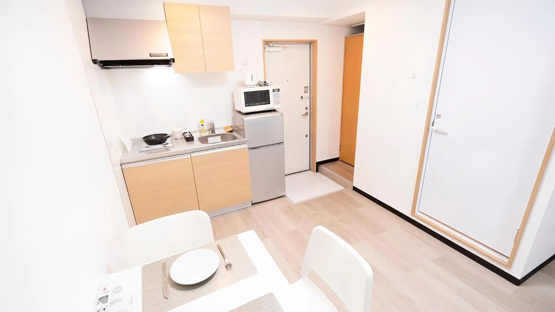Cg Charming Guesthouse In The Heart Of Okubo 丶steps To Metro And Convenient Travel! Yoe4 Tokyo 0*,  Japan