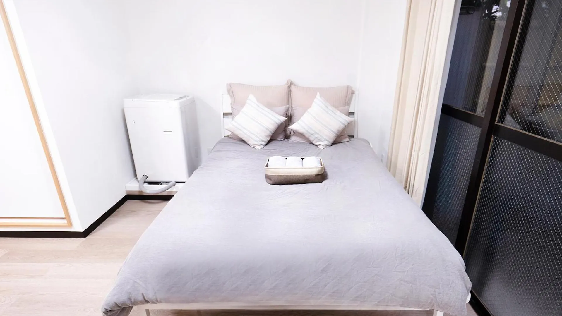 Apartment Cg Charming Guesthouse In The Heart Of Okubo 丶steps To Metro And Convenient Travel! Yoe4 Tokyo